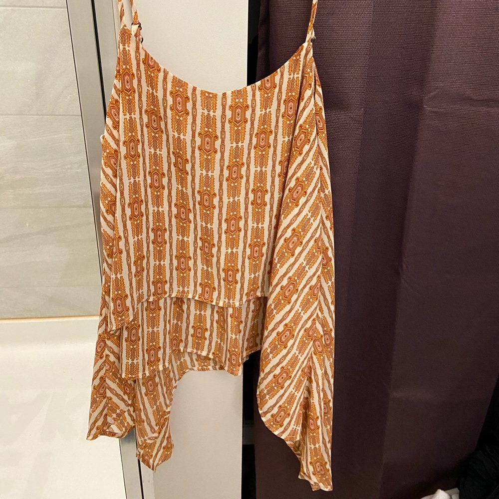 Flowy Tank